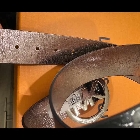 Michael Kors belt elegant MK logo belt main image 4